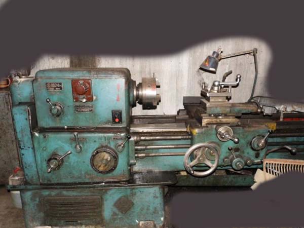 Загальний вигляд токарно-гвинторізного верстата 1624М 1624М Загальний вигляд токарно-гвинторізного верстата